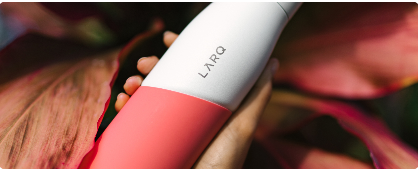 Пляшка LARQ Movement PureVis 950 мл – самочистка УФ, нержавіюча сталь, силіконова оболонка, легка, ударостійка, зберігає холод, для спорту, бігу та активного відпочинку, чорна/онікс