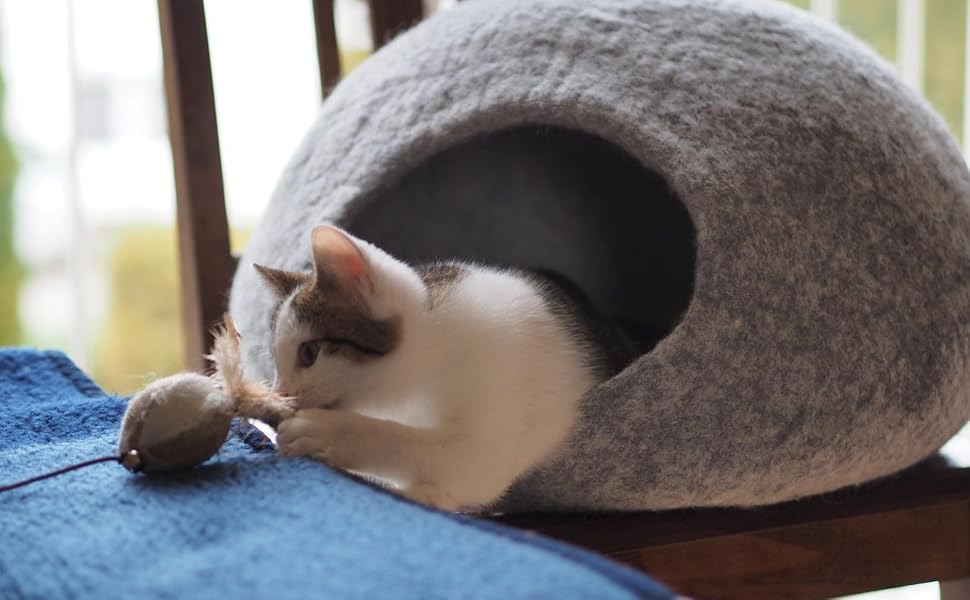 Cat Cave Cat Bed Cat House XL – also suitable for large cats – robust on the outside & cuddly soft on the inside – 5 colors – finest wool – Light Grey