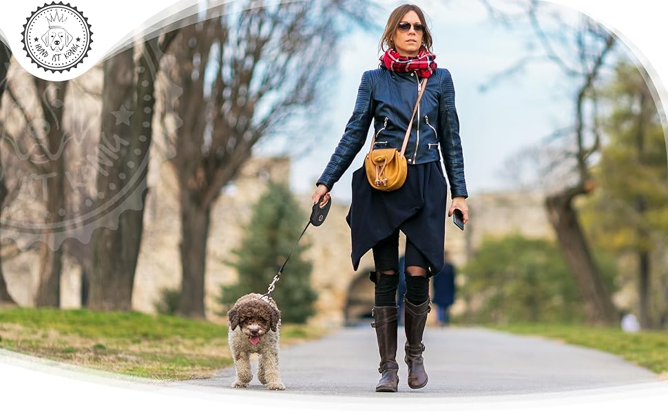 Extendable Dog Leash - 8m Retractable Leash for Small & Large Dogs - 50kg Weight Limit - Black