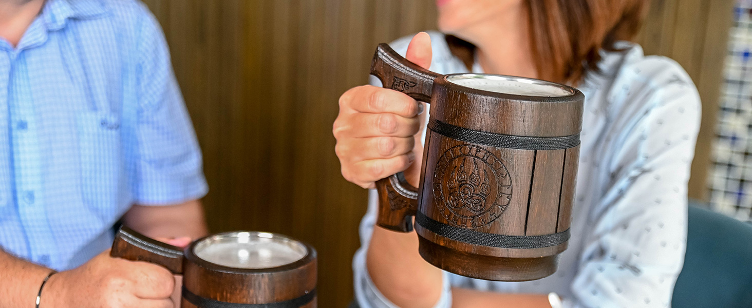 Діжка Wikinger 0.6 л з дуба - середньовічна діжка для пива, кружка, кубок з гравіюванням Молота Тора, рунами. Ідеальний подарунок для чоловіків, дерев'яний кубок з рунами, подарунок на День Святого Валентина