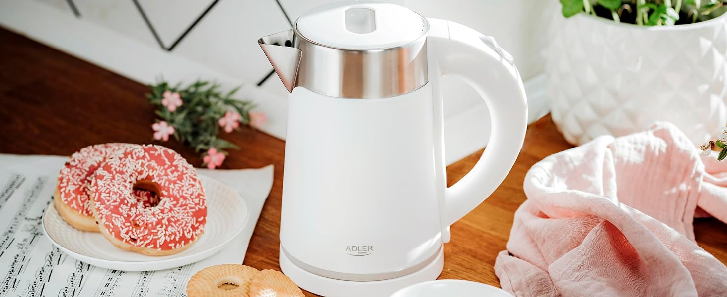 Електричний чайник Adler 0.6 л - компактний, бездротовий, з нержавіючої сталі, для кемпінгу та подорожей, ідеальний для літніх людей