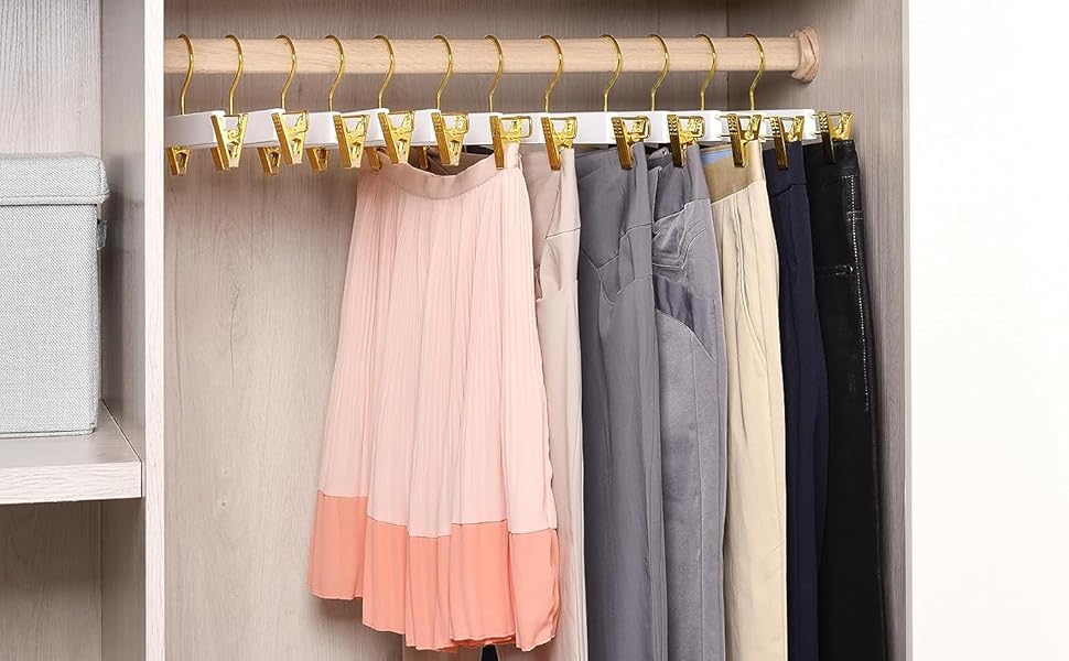 Дерев'яні вішалки для одягу Amber Home, 10 шт., 36 см, білі. Міцні, з антиковзними кліпсами та поворотним гачком. Підходять для штанів, шортів, спідниць, шкарпеток та нижньої білизни.