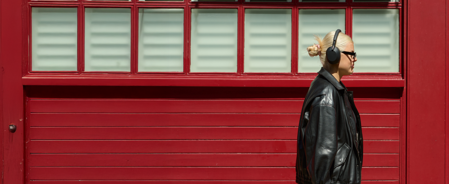 Навушники Sony WH-1000XM5 чорні: бездротові, з шумозаглушенням, Bluetooth, Hi-Res Audio, до 30 год роботи, для iOS та Android + жорсткий кейс