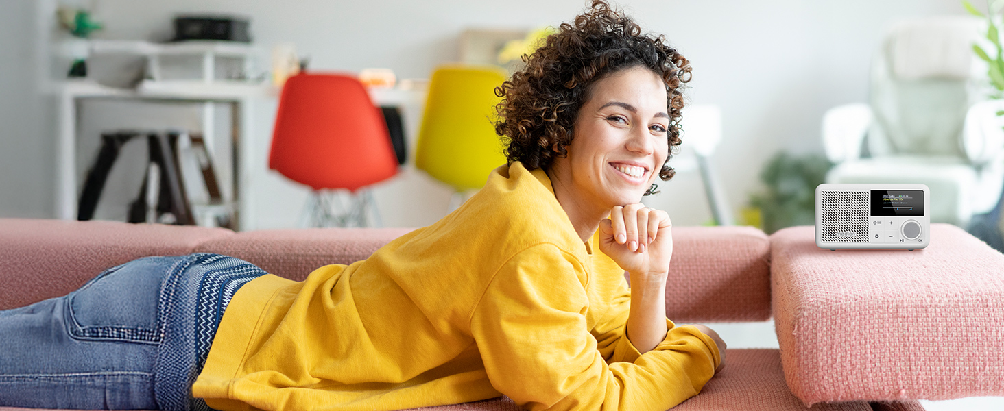 MEDION S66822 Портативне міні-радіо DAB+ з Bluetooth, акумулятор до 6,5 годин, дисплей, телескопічна антена, таймер сну, будильник, AUX, USB-C, зелений