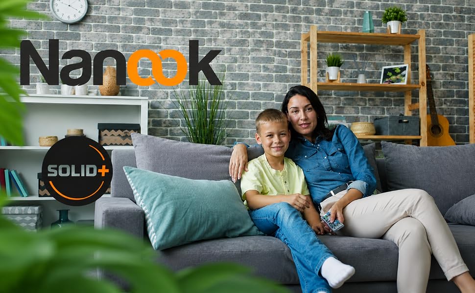 Настінний кронштейн для ТБ Nanook SOLID+ поворотний та нахильний, для телевізорів 40-77 дюймів, VESA 600x400, навантаження до 45 кг, універсальний