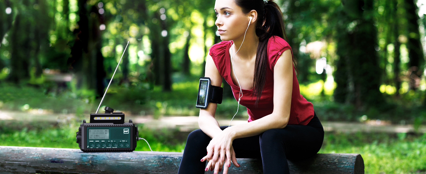 Радіоприймач Kurbelradio з DAB+/DAB/UKW, акумулятор 5000mAh, ліхтарик та світло для читання, FM, USB зарядка для телефону, динамо, SOS-сигнал, для кемпінгу та подорожей, Bluetooth, блакитний
