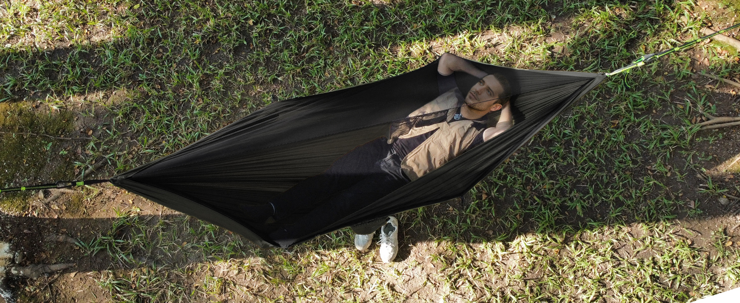 Гамак для кемпінгу з москітною сіткою та відтяжкою, великий на 2 особи, 290 x 140 см, легкий, для відпочинку на природі, походів, подорожей та рюкзаків, армійний зелений (чорний)