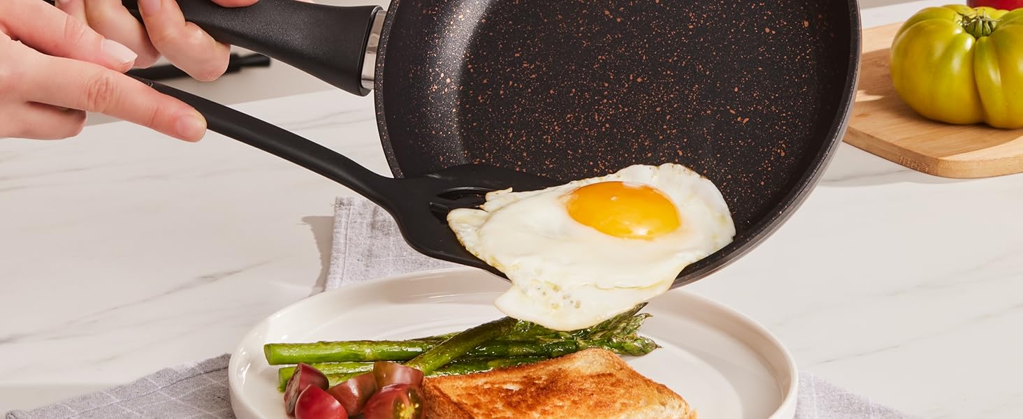 Набір кухонного посуду Karaca Biogranit Blackgold 12 предметів | Покриття з антипригарним ефектом | Стійкий до подряпин | Здоровий та екологічний | Енергоефективний | Елегантний дизайн | Легко миється (Чорний/Золотистий)