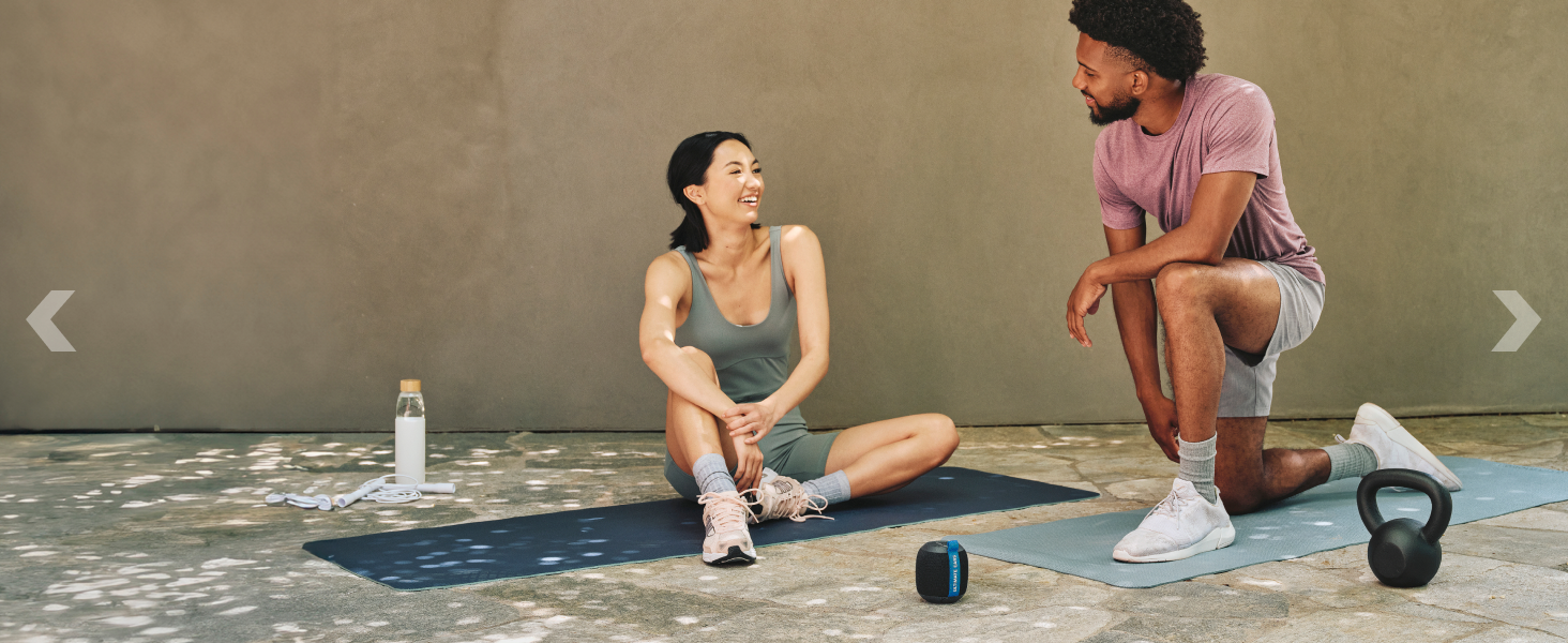 Портативна Bluetooth колонка Ultimate Ears WONDERBOOM PLAY чорного кольору: водонепроникна, з глибоким басом та 360° звуком, пилозахищена, плаваюча, радіус дії 40м