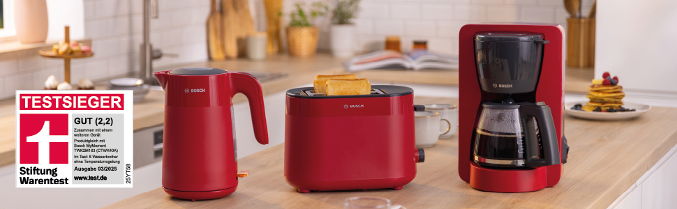 Електричний чайник Bosch MyMoment TWK2M164 з автоматичним відключенням, захистом від перегріву, показом кількості чашок, знімним фільтром від накипу, захистом від сухого кип'яття, функцією зупинки пари, об'єм 1,7 л, потужність 2400 Вт, матовий червоний