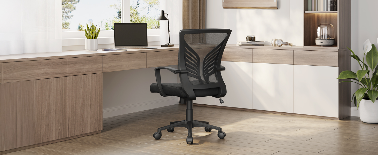 Ергономічне крісло Yaheetech для офісу та дому: регульоване, з підлокітниками, чорне