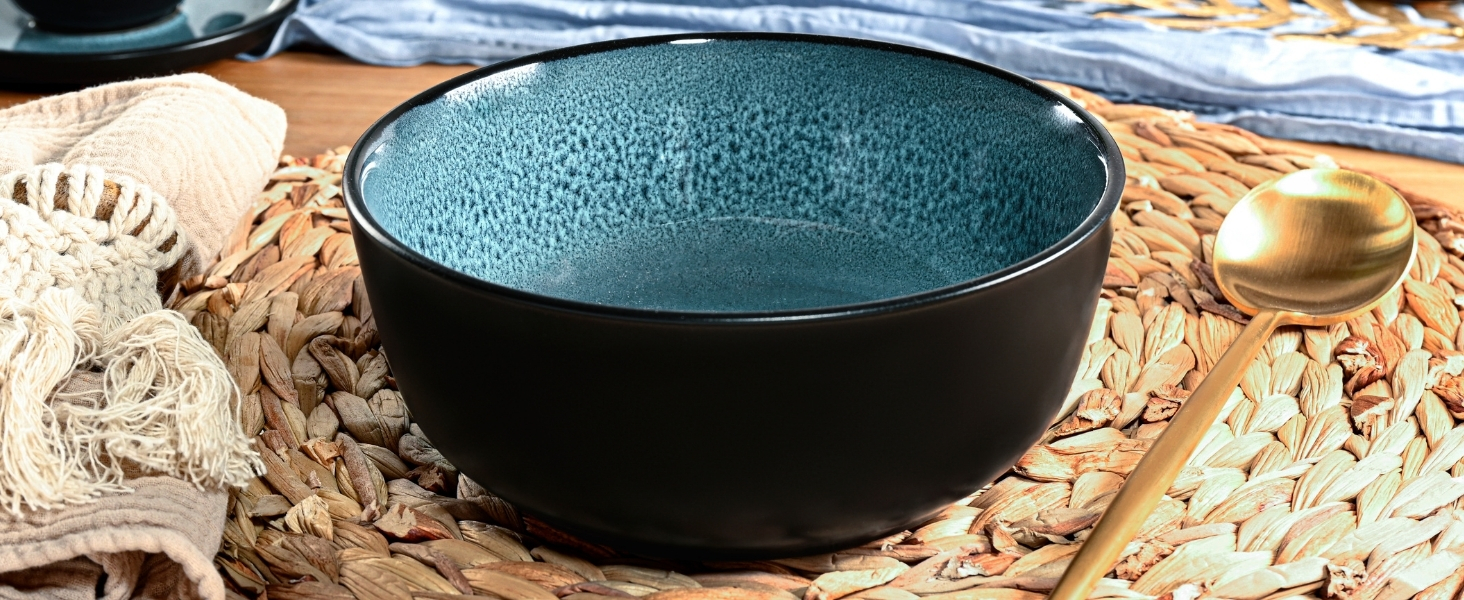 Набір посуду SÄNGER Vigo (18 предметів) | Керамічний набір посуду на 6 осіб | Тарілки, миски, десертні тарілки | Bluе з чорним бордюром, стійкий до подряпин