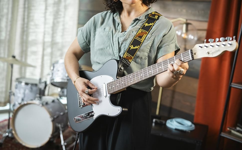 Електрогітара Squier Debut Telecaster, кленова накладка грифа, біле пікгард, чорний колір