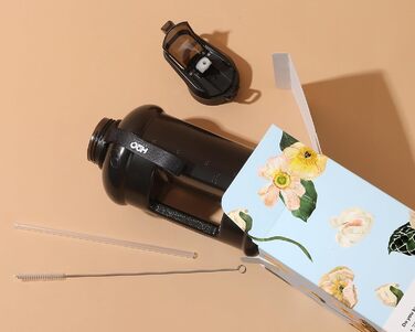 Мотиваційна пляшка для води H2O Capsule 2,5 л з маркуванням часу, трубочкою, ручкою та ремінцем, харчовий пластик, чорна