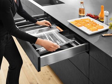 Ніж для харчової плівки Blum AMBIA-LINE, з диспенсером, 187×409 мм, з плівкою, оріон-сірий матовий, 1 шт.