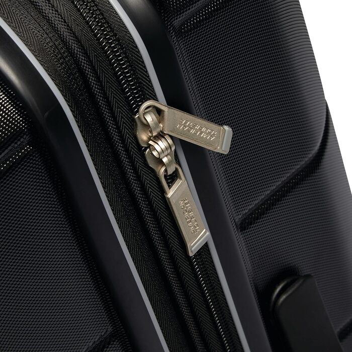 Жорстка валіза American Tourister Stratum XLT 2.0 з розширенням і обертовими колесами