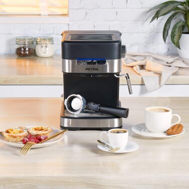 Кавоварка Petra Barista Pro 1,5 л, ріжкова з капучинатором, для еспресо і капучино, 15 бар, 850 Вт