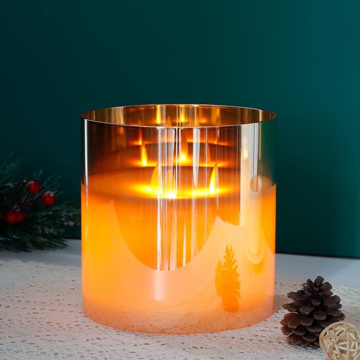 Свічка JHY DESIGN з 3 гнотами, фламінесцентна LED, справжній віск, з таймером 6 годин, 3D-ефект, на батарейках у склі, золота, для Різдва, вітальні, весілля (маленька)