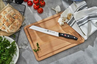 Ніж для хліба ZWILLING Twin Pollux 20 см, нержавіюча сталь, хвилясте лезо, пластиковий руків'я, чорний