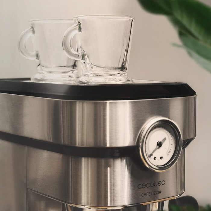 Еспресо-машина Cecotec Cafelizzia 790 Steel Pro, 1350Вт, 20 бар, термоблок, манометр, автоматичний режим, для еспресо та капучино, 1,2 л, нержавіюча сталь