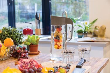 Караф Cucina Sana 2 л з фруктовою вставкою, без бісфенолу А