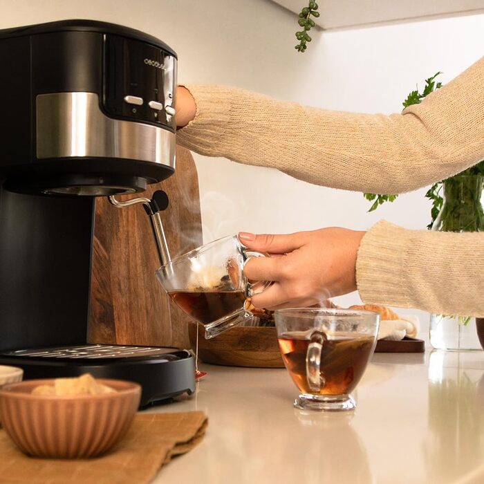 Кавоварка Cecotec Compacta Power Espresso 20 Pecan, 1100 Вт, 20 бар, термоблок, парова насадка, подвійний фільтр, 1,25 л