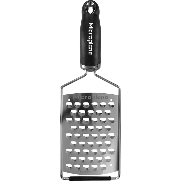 Терка Microplane XL-груба для картоплі, сиру, капусти, огірків, гарбуза та цукіні, чорна, леза з нержавіючої сталі, виробництво США