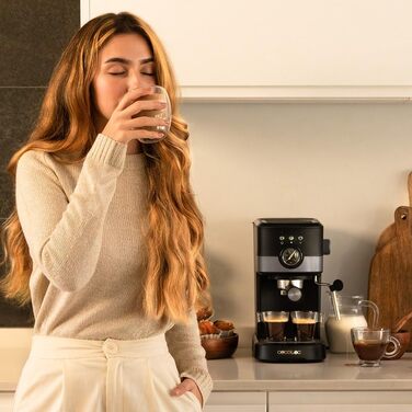 Кавоварка Cecotec Compacta Power Espresso 20 Pecan 1100 Вт, 20 бар, термоблок, парова насадка, подвійний фільтр, 1,25 л, чорна, з манометром