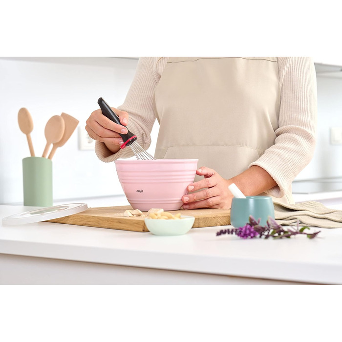 Миска для змішування Emsa Prep&Bake 1,7 л, пластикова, з кришкою, рожевого кольору, для зберігання у холодильнику, нековзне дно, стійка, можна мити в посудомийній машині