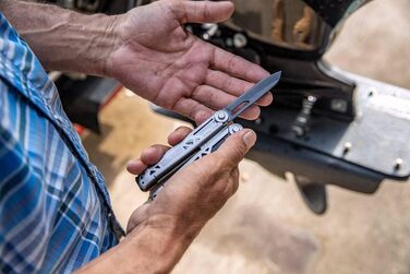 Мультитул Gerber Dual Force з 12 функціями, футляр, одноручне відкриття, замок Frame-Lock, довжина 12 см