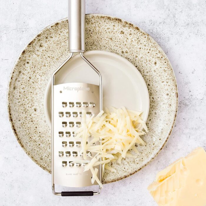 Терка Microplane Professional для овочів та сиру, дуже груба, з лезами з нержавіючої сталі