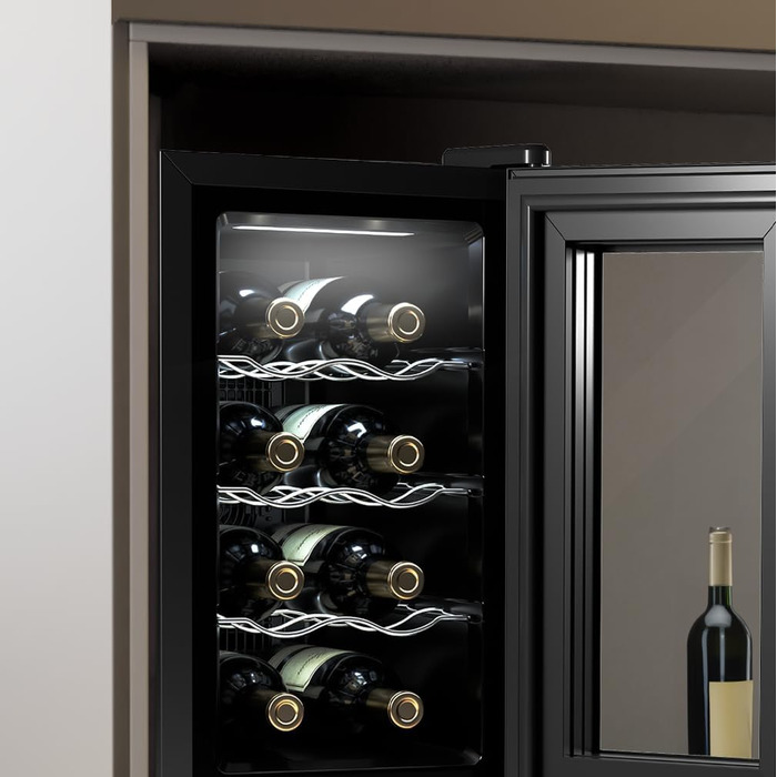 Винний шафа Cecotec Bolero GrandSommelier 830 CoolWood, термоелектрична, тиха, для 8 пляшок, налаштування температури 8-18°C, сенсорне керування, енергоефективна, чорна