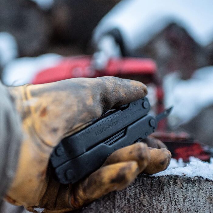 Мультитул Leatherman Super Tool 300, 19-в-1, з міцними плоскогубцями, у чорному кольорі, з чохлом MOLLE, для складних робіт