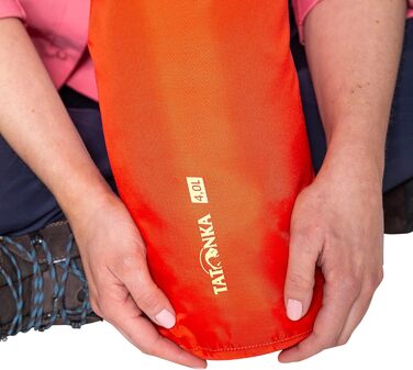 Водонепроникний мішок Tatonka Packsack Dry Sack 4 л, червоно-оранжевий, з клапаном-ролом, із переробленого поліестеру