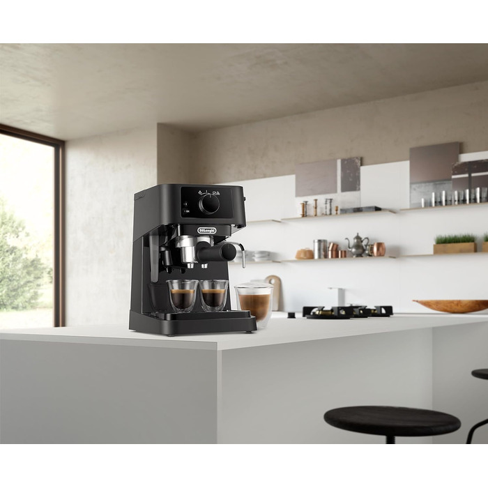 De'Longhi Stilosa EC 230.BK – традиційна еспресо-кавоварка з ручним капучинатором, для меленої кави, бак 1 л, 1100 Вт, чорна