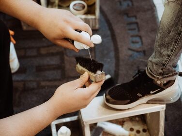 SHOE MGK Набір для догляду за взуттям: захист, водо- та брудовідштовхуючий засіб, очищувач, кондиціонер, освіжувач
