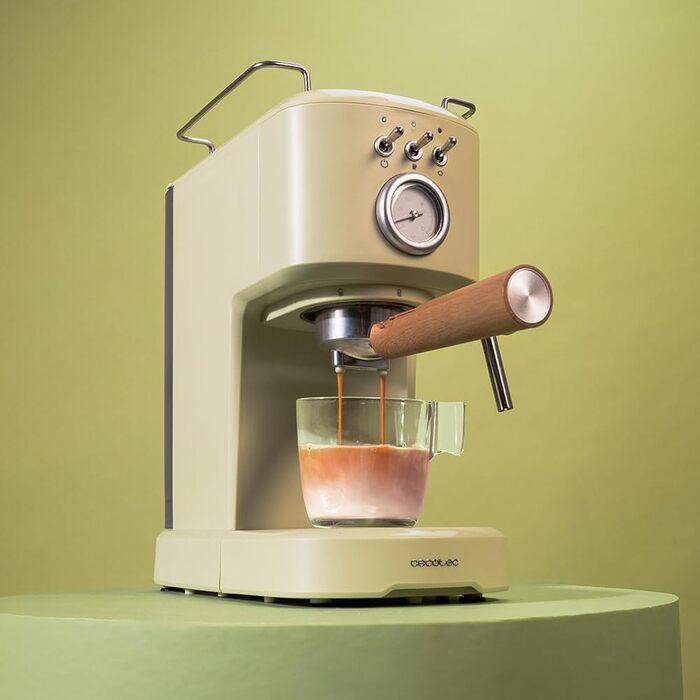 Кавоварка Cecotec Power Espresso 20 Pecan, 1100 Вт, 20 бар, термоблок, манометр, 1,25 л, зелена, з паровою насадкою та подвійним фільтром