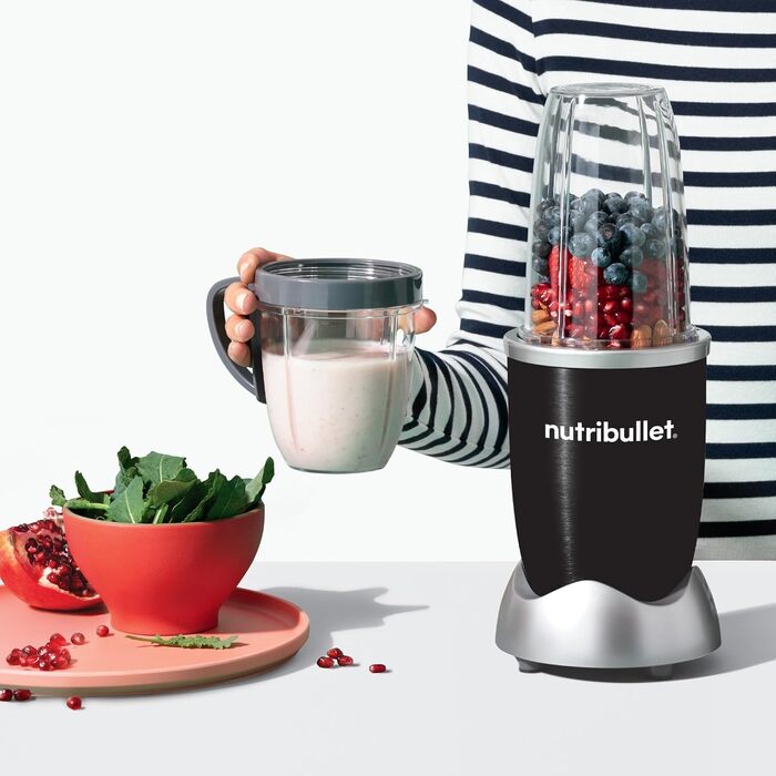 Блендер Nutribullet Original 600 Вт, електричний міксер для смузі, подрібнювач, 2 чаші 700/500 мл, чорний, NB606B