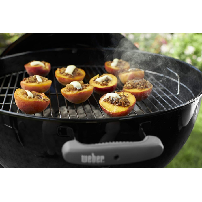 Вугільний гриль Weber Classic Kettle 57 см, чорний, з термометром, емальований, на колесах, для барбекю