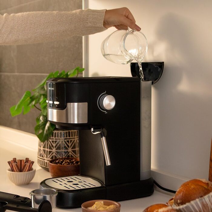 Кавоварка Cecotec Compacta Power Espresso 20 Pecan, 1100 Вт, 20 бар, термоблок, парова насадка, подвійний фільтр, 1,25 л
