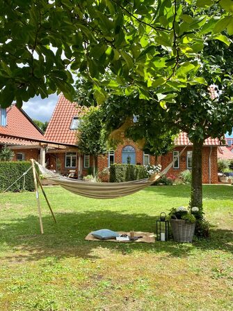 Гамакова стійка AMAZONAS Madera з ясеня, до 100 кг, для підвішування до дерева або опори