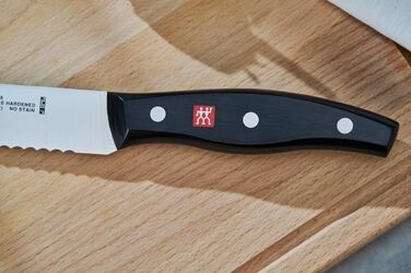 Ніж для хліба ZWILLING Twin Pollux 20 см, нержавіюча сталь, хвилясте лезо, пластиковий руків'я, чорний