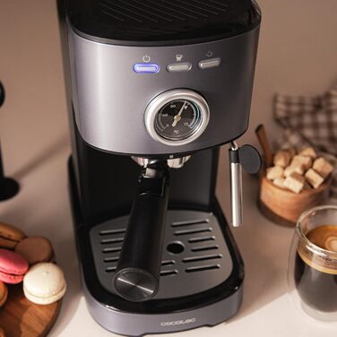 Кавоварка еспресо Cecotec Power Espresso 20 Pecan, 1100 Вт, 20 бар, термоблок, сталевий корпус, манометр, 1,25 л, подвійний фільтр, парова насадка