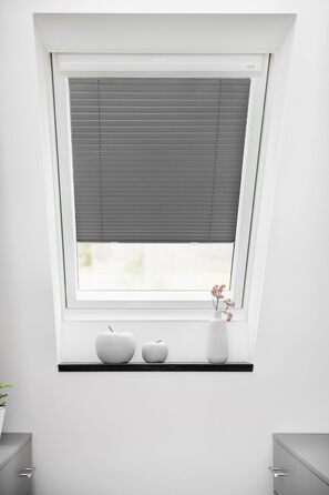 Плісе для мансардних вікон Lichtblick, без свердління, на присосках, для Velux, сіре, 95,3×122 см (S08/SK08)