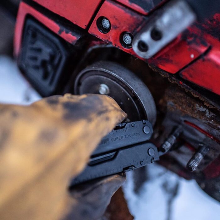Мультитул Leatherman Super Tool 300, 19-в-1, з міцними плоскогубцями, у чорному кольорі, з чохлом MOLLE, для складних робіт