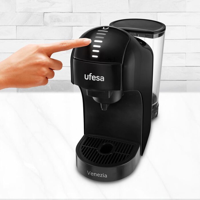 Кавоварка Ufesa Bellagio 3-в-1 для капсул Nespresso, Dolce Gusto та меленої кави, сенсорна панель, 1 л, 1400 Вт, 15 бар, чорна