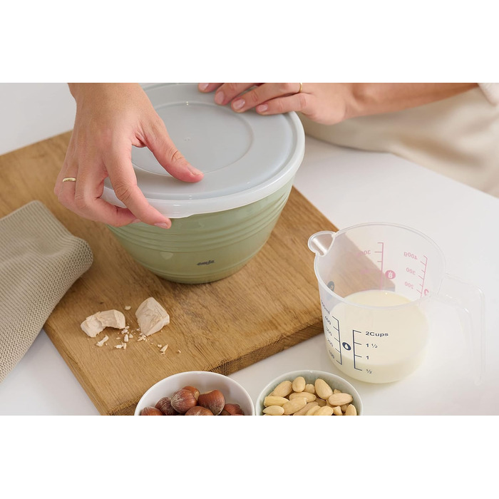 Миска для змішування Emsa Prep&Bake 2,75 л із пластику, з кришкою для зберігання, нековзке дно, для кухні, зелена