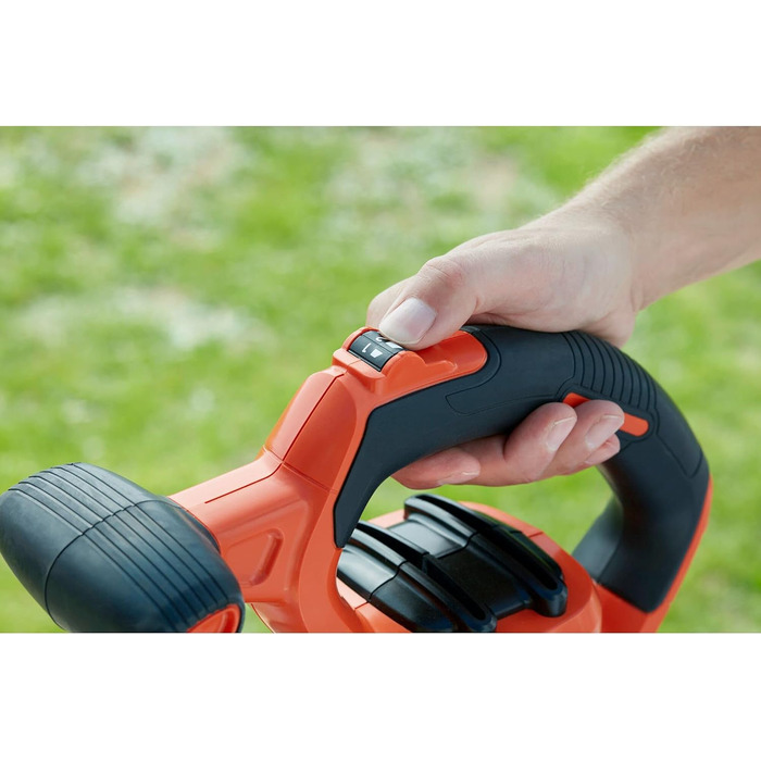 Електричний садовий пилосос-видувка Black+Decker BEBLV301, 3-в-1, 3000 Вт, з подрібнювачем і рюкзаком-мішком 72 л, регульована потужність, висока швидкість повітря