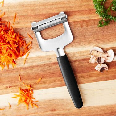 Овочечистка-джульєн з нержавіючої сталі Mercer Culinary M15960, чорна