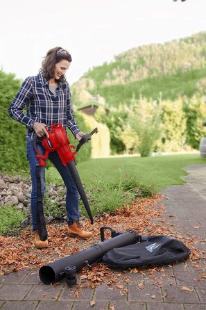 Електричний садовий пилосос Einhell GC-EL 3000 E, 3000 Вт, 45 л, з мішком, на колесах, функція всмоктування та обдуву, регульована ручка, 300 км/год, 840 м³/год
